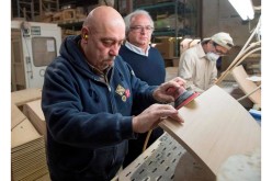 Quebec factory gives Syrian refugees jobs and French classes to help integration process