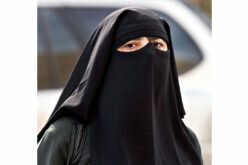 Confrontation likely between Quebec and school system over face-veil ban