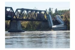Updated: No injuries in Quebec train derailment