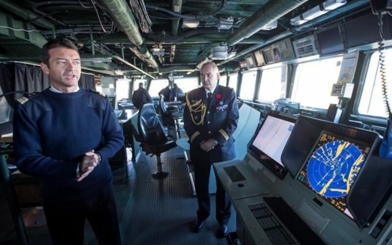French frigate docks in Montreal ahead of Remembrance Day ceremonies
