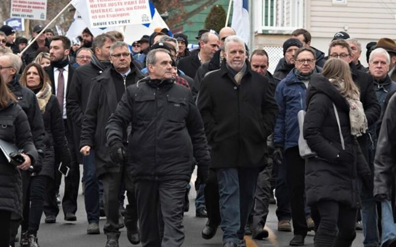 Quebec premier joins protest in support of Davie shipyard workers